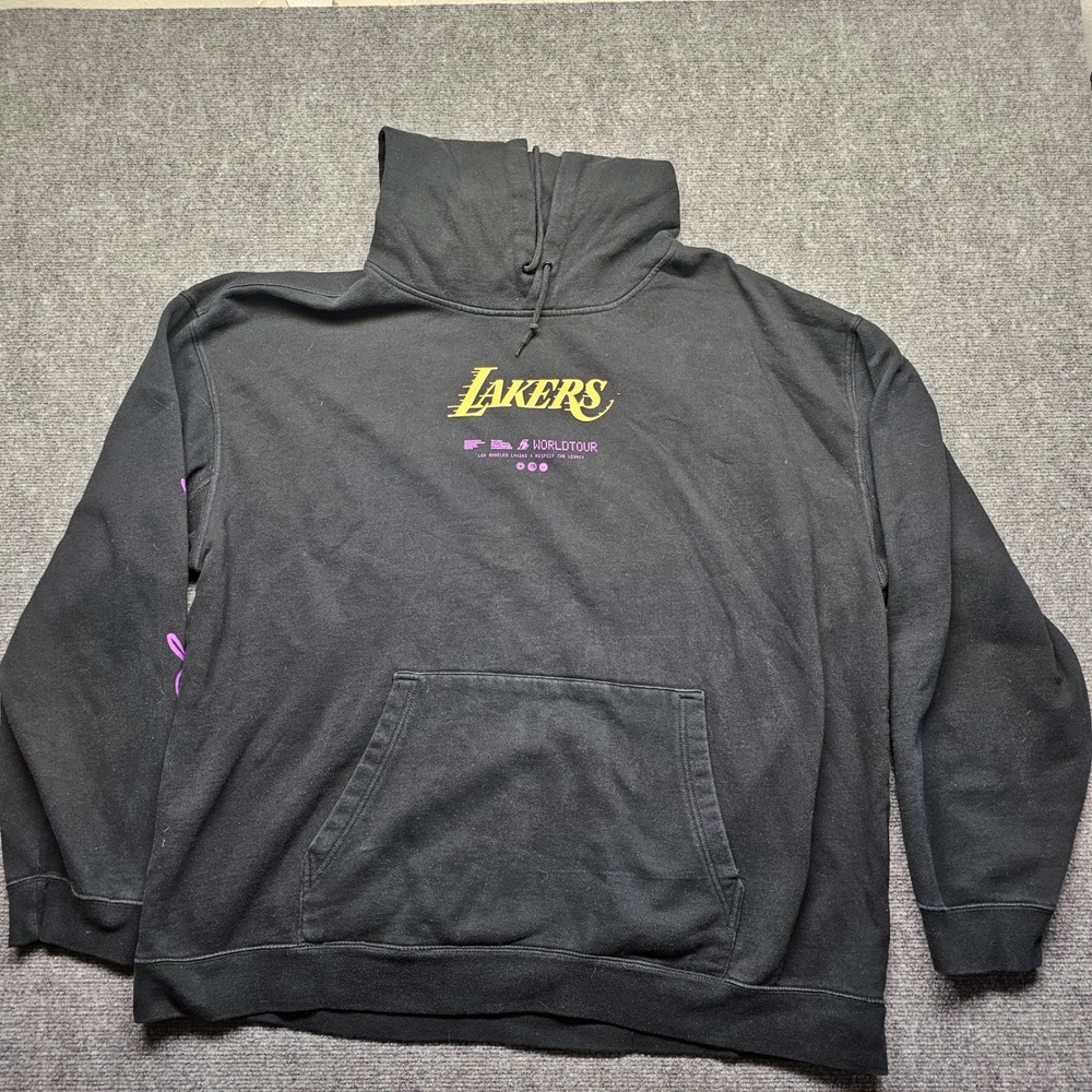 Mitchell & Ness LA Lakers Respect The Legacy World Tour Hoodie Black XXXL